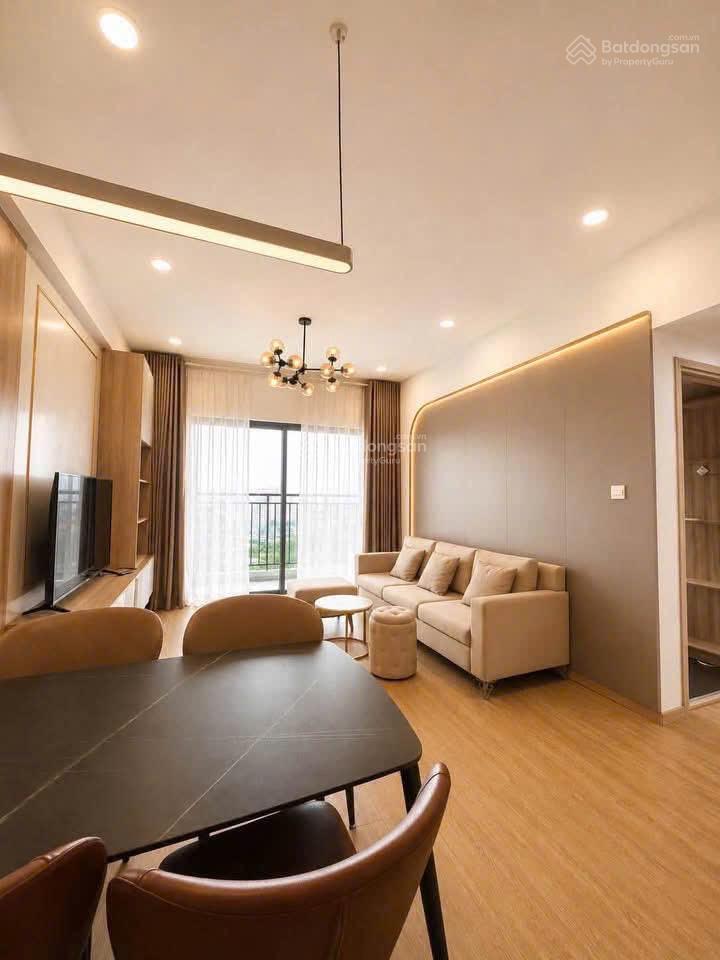 Cho thuê 2 phòng nhà mới giá 18tr