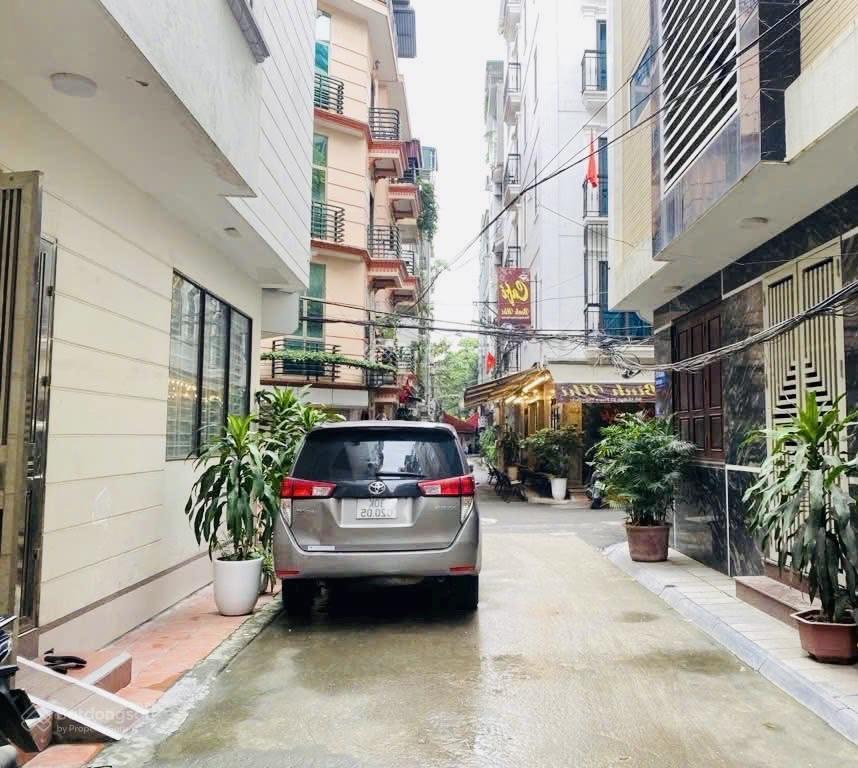 Bán nhà dân phân lô, ô tô 7 chỗ đỗ cửa phường tây hồ, ngõ thông  dt 48m2 x mặt tiền 4.2m  12.3 ty