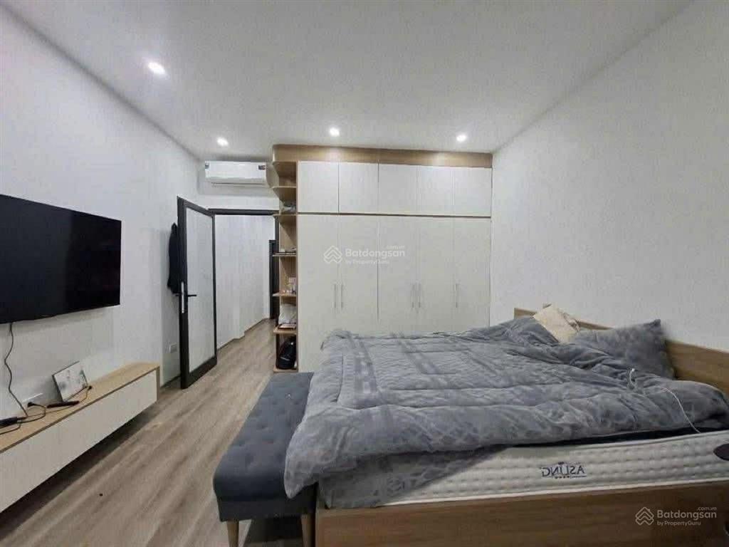 Bán nhà dân phân lô, ô tô 7 chỗ đỗ cửa phường tây hồ, ngõ thông  dt 48m2 x mặt tiền 4.2m  12.3 ty
