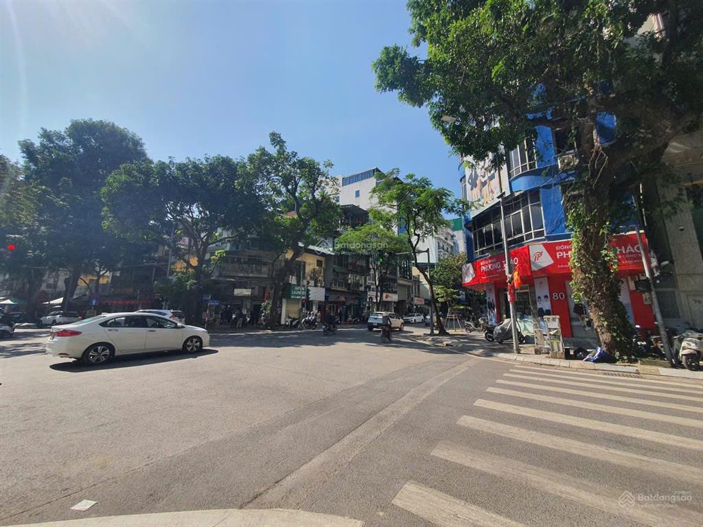 Bán tòa văn phòng 8 tầng mặt phố hòa mã  hai bà trưng hà nội