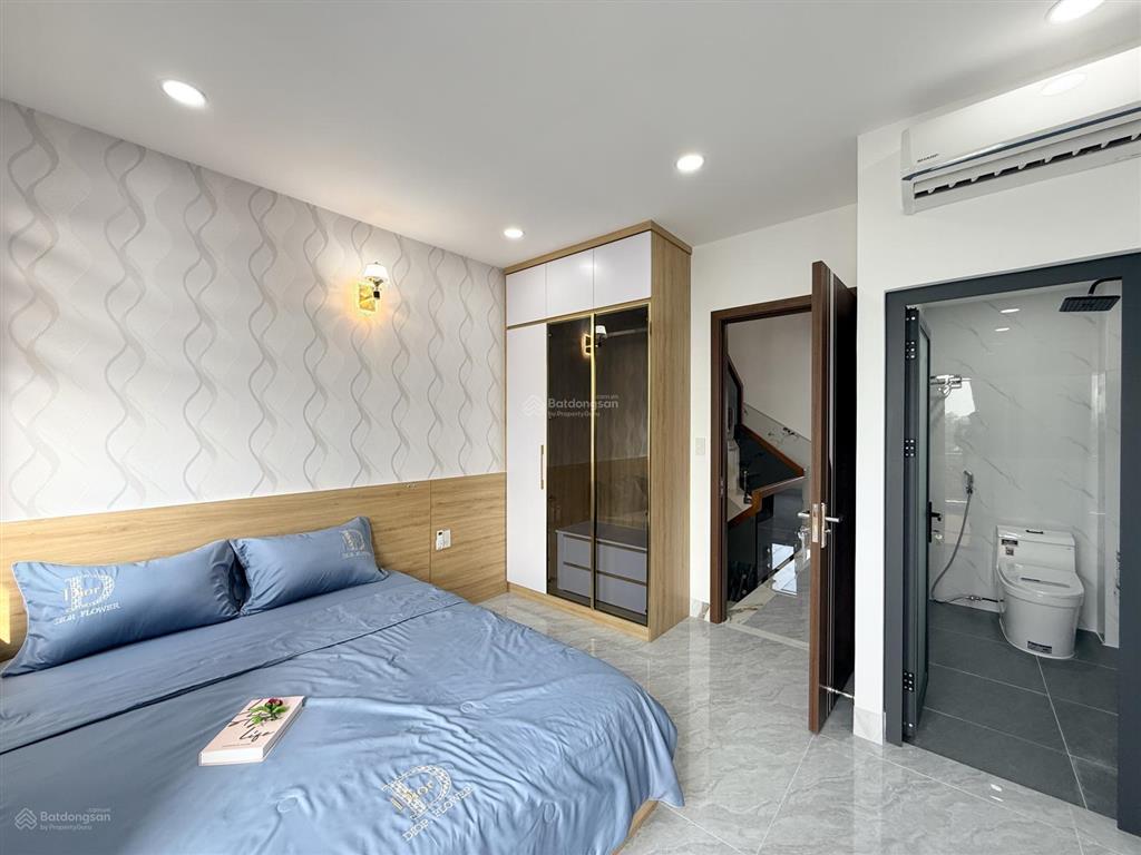 Bán nhà thới an q12, khu cao tầng, 5 tầng full nội thất chỉ 5.x tỷ tl