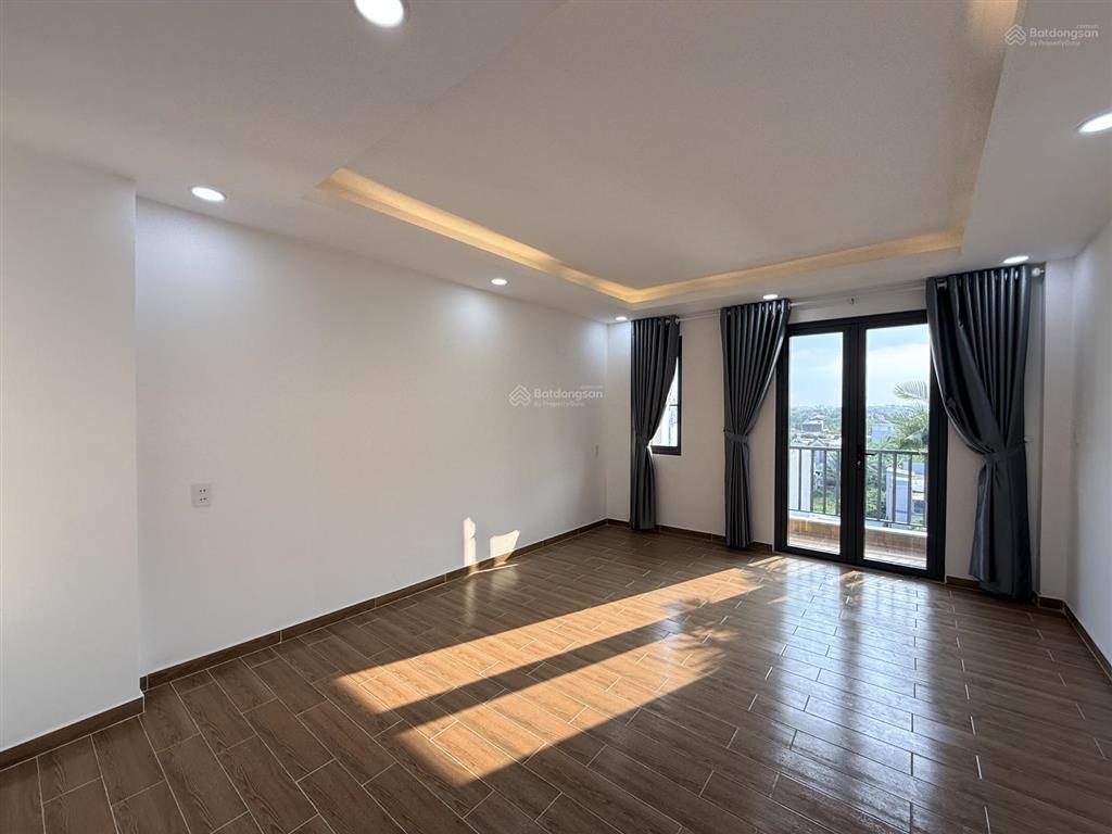 Bán nhà giá rẻ q12, đường 10m, 4x17 5 tầng full nội thất chỉ 6.x tỷ tl