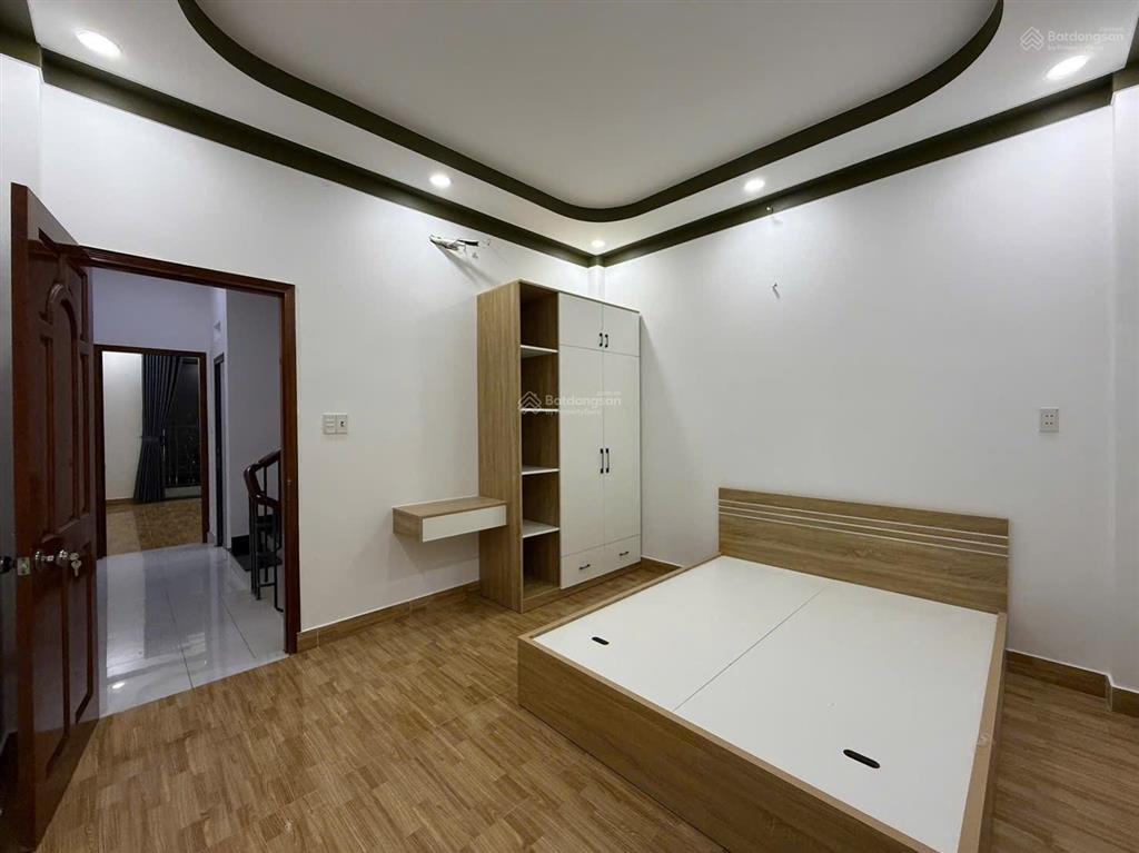 Bán nhà hxh thạnh xuân q12, 4x15, 3 tầng chỉ 4.x tỷ tl