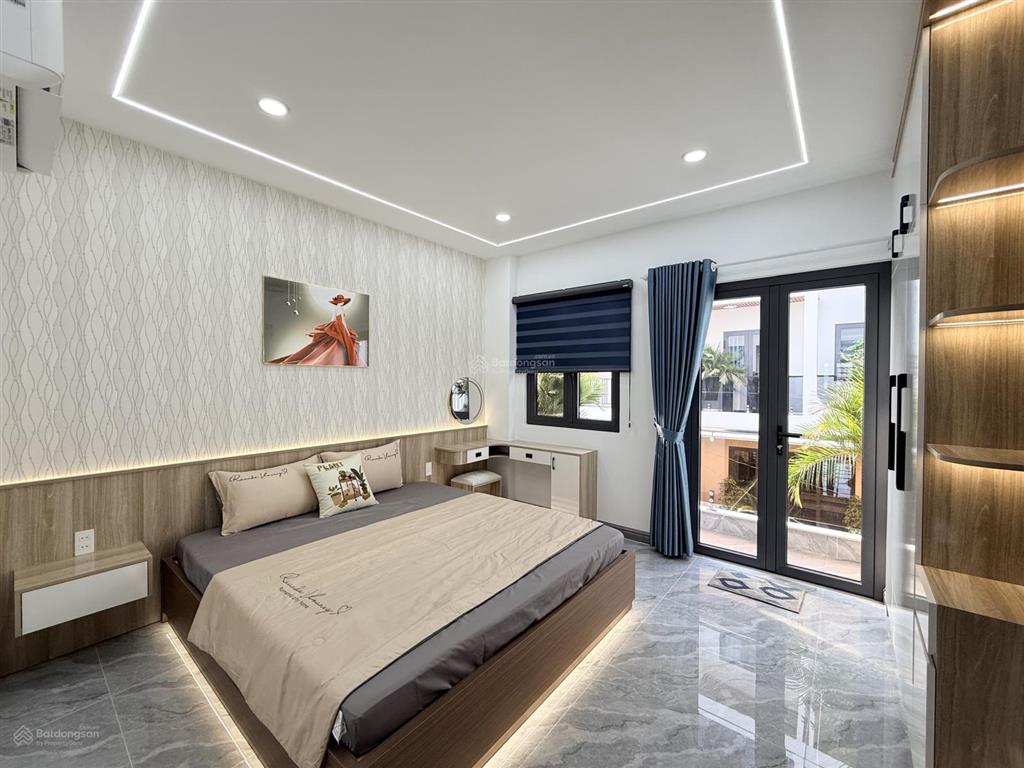 Bán nhà thạnh xuân q12, 5 tầng xây mới 5.x tỷ tl