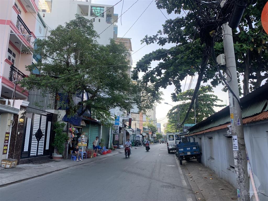 Bán nhà cấp 4 ngay mặt tiền đường 153 quốc lộ 13, bình thạnh