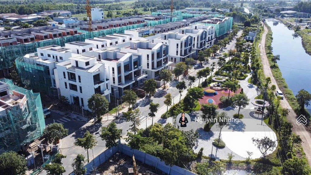 Bán bt ở the meadow bình chánh, 11 tỷ, 105m2, 4pn, 4wc