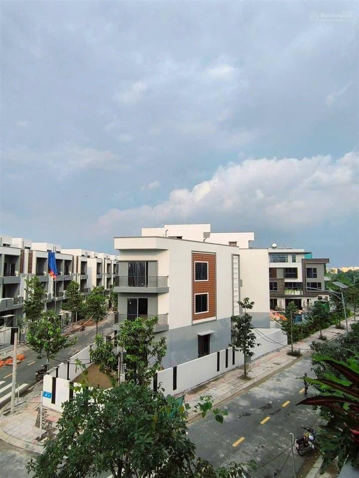 Mua trực tiếp cđt  the meadow  thanh toán 20% sở hữu ngay căn nhà phố dt 105m2 giá 11 tỷ