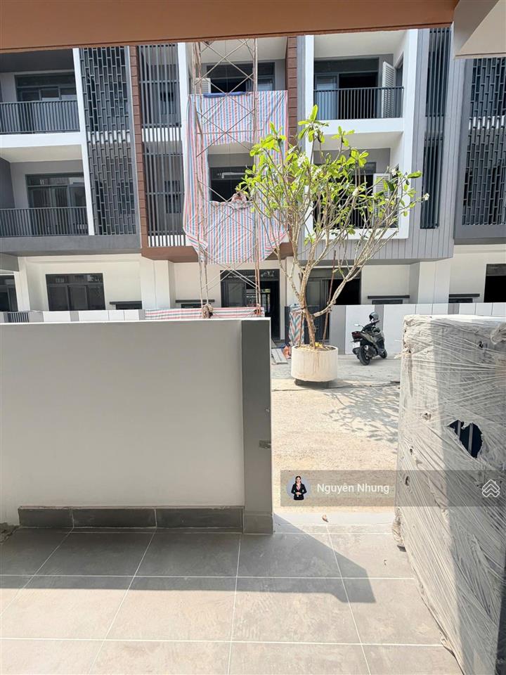 (mua trực tiếp cđt) nhà mặt phố artisan park, dt 100m2, 5pn, 6wc, mặt tiền 60m.  0968 903 ***