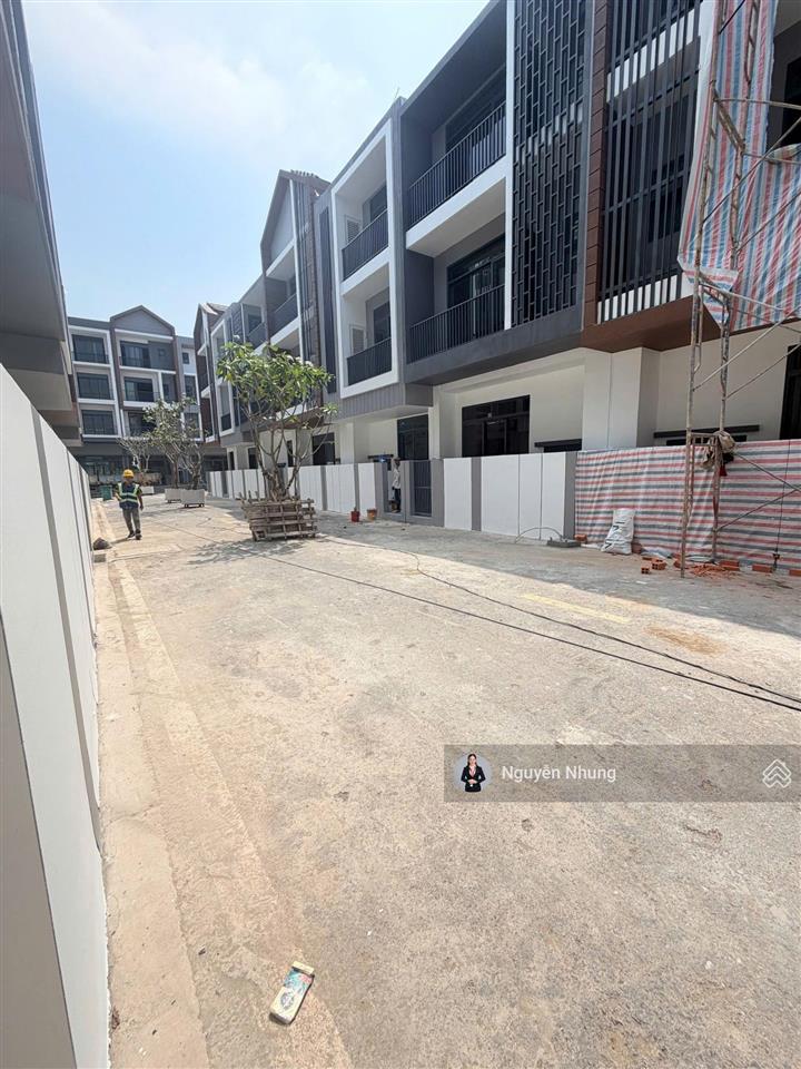 (mua trực tiếp cđt) nhà mặt phố artisan park, dt 100m2, 5pn, 6wc, mặt tiền 60m.  0968 903 ***