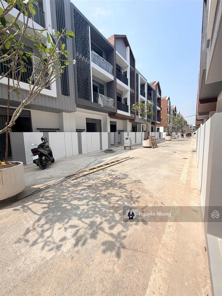 (mua trực tiếp cđt) nhà mặt phố artisan park, dt 100m2, 5pn, 6wc, mặt tiền 60m.  0968 903 ***