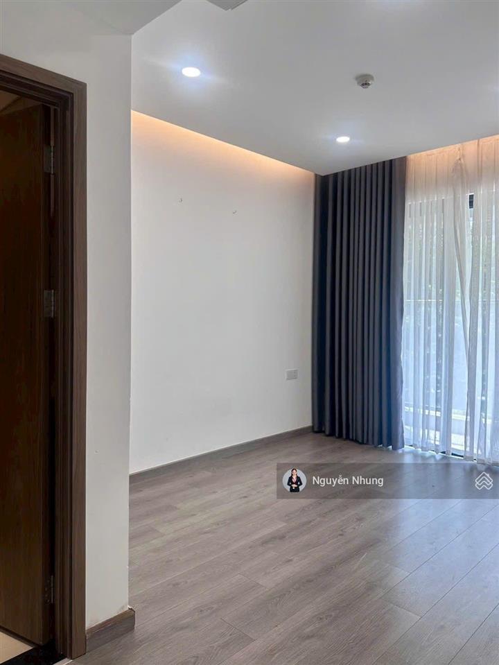 Chính chủ cần bán lại căn hộ có xe hơi chạy lên tận nhà  dt 167m2, tk 2pn + 2wc!  0968 903 ***