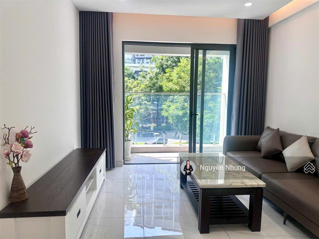 Chính chủ cần bán lại căn hộ có xe hơi chạy lên tận nhà  dt 167m2, tk 2pn + 2wc!  0968 903 ***