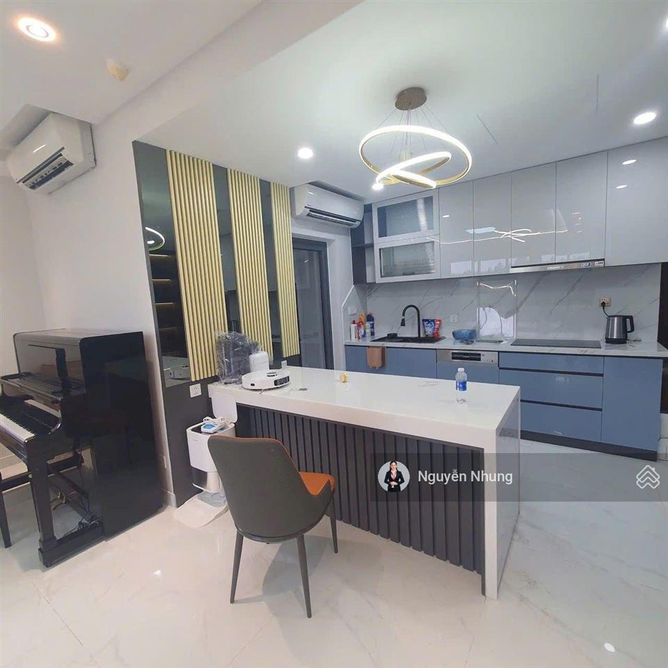 Cần bán căn biệt thự trên không dt 190 m2 thiết kế 3pn + 2 wc  có gaga riêng  có đường cho xe ôtô