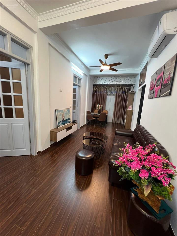 Bán nhà tập thể ngõ 68 quan nhân, cầu giấy, ô tô đỗ cầu thang, 68m², 2 ngủ, giá chào hơn 4 tỷ