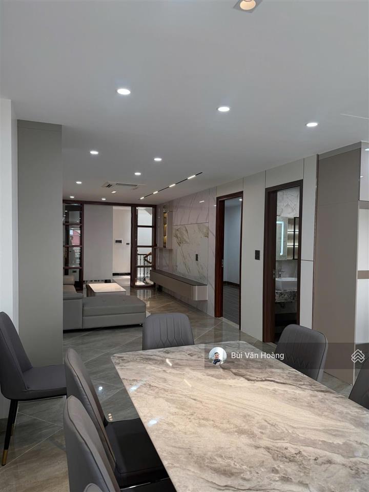 Bán nhà vừa ở vừa cho thuê kinh doanh phố vĩnh tuy, hai bà trưng, 100m2 xây mới 8 tầng giá hơn 30tỷ