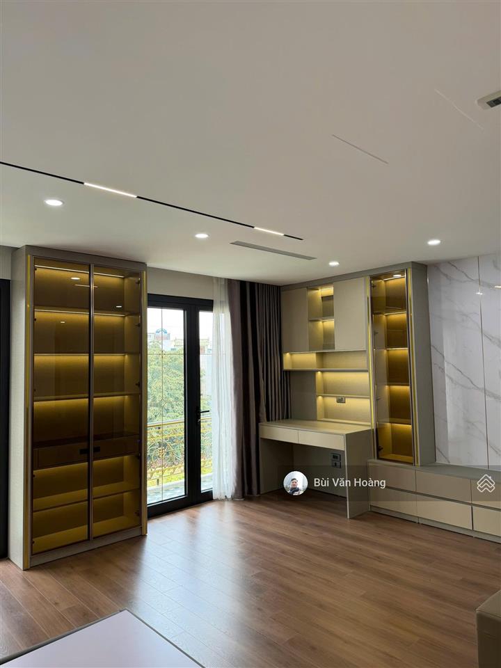 Bán nhà minh khai, cạnh timecity, vừa ở vừa kinh doanh, 8 tầng xây mới full nội thất, giá chỉ 38 tỷ