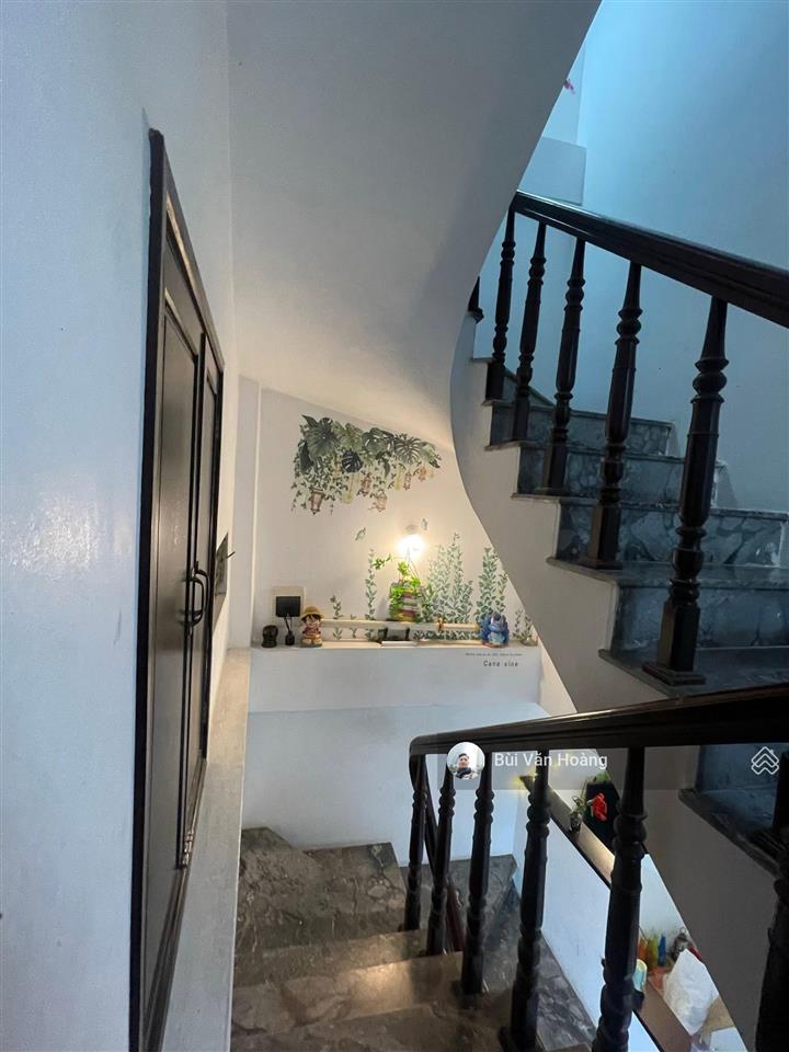 Bán nhà linh quangđống đa,lô góc2thoáng,ngõ thông kinh doanh,ôtô đỗ cửa,18m 6 tầng giá nhỉnh 4 tỷ