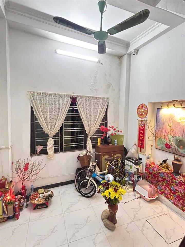 Bán nhà linh quangđống đa,lô góc2thoáng,ngõ thông kinh doanh,ôtô đỗ cửa,18m 6 tầng giá nhỉnh 4 tỷ