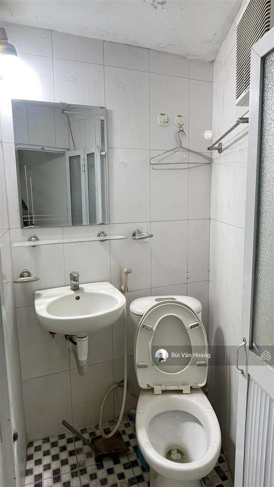 Giá rẻ, bán nhà phố chùa quỳnh  hai bà trưng, ngõ thông, vf3 đỗ cửa 16m, 3 tầng giá chỉ hơn 2tỷ
