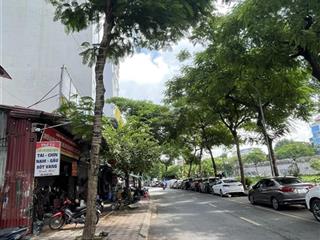 Giá siêu tốt,bán nhà quan hoacầu giấy,ngõ thông kinh doanh,ôtô đỗ cửa,cách phố 30m giá chỉ hơn9tỷ