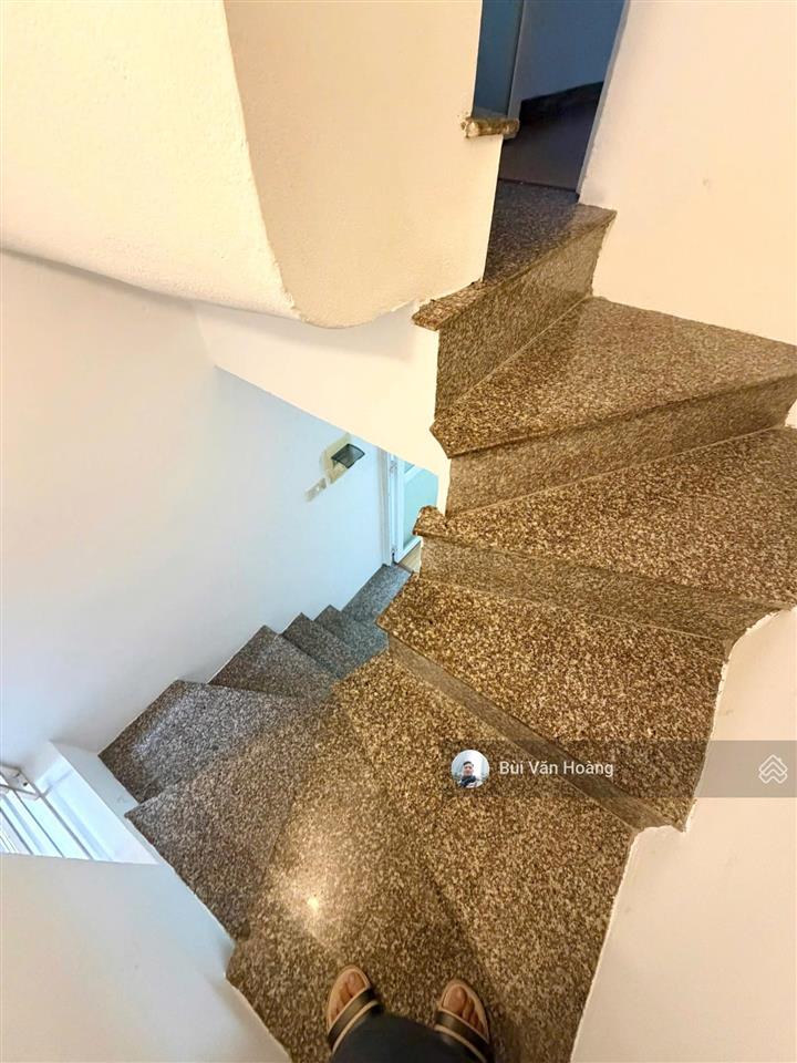 Bán nhà trung phụng đống đa, 15m ra phố. 20m x 5 tầng, 2 mặt ngõ, giá nhỉnh 5 tỷ