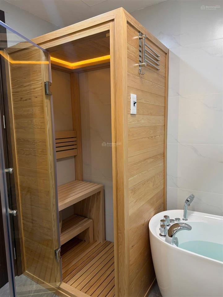 Chính chủ bán nhà phố vĩnh tuy, hai bà trưng, hà nội. 100m, 8 tầng, giá chỉ hơn 300tr/m2