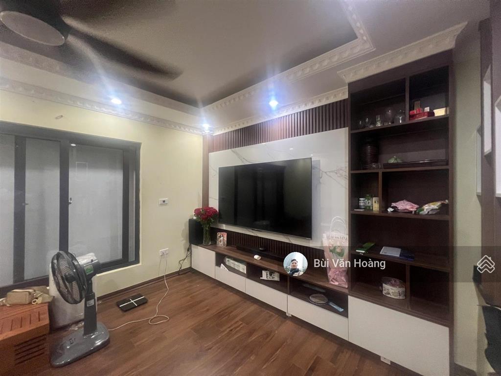 Chính chủ bán nhà phố cương ngô, nguyễn bặc  thanh trì, ôtô cách 20m, 5 tầng full nội thất giá 8tỷ