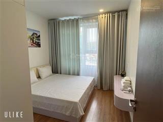 Bán căn hộ đầy đủ nội thất 2 ngủ 1 vệ sinh tầng cao view thoáng thành phố