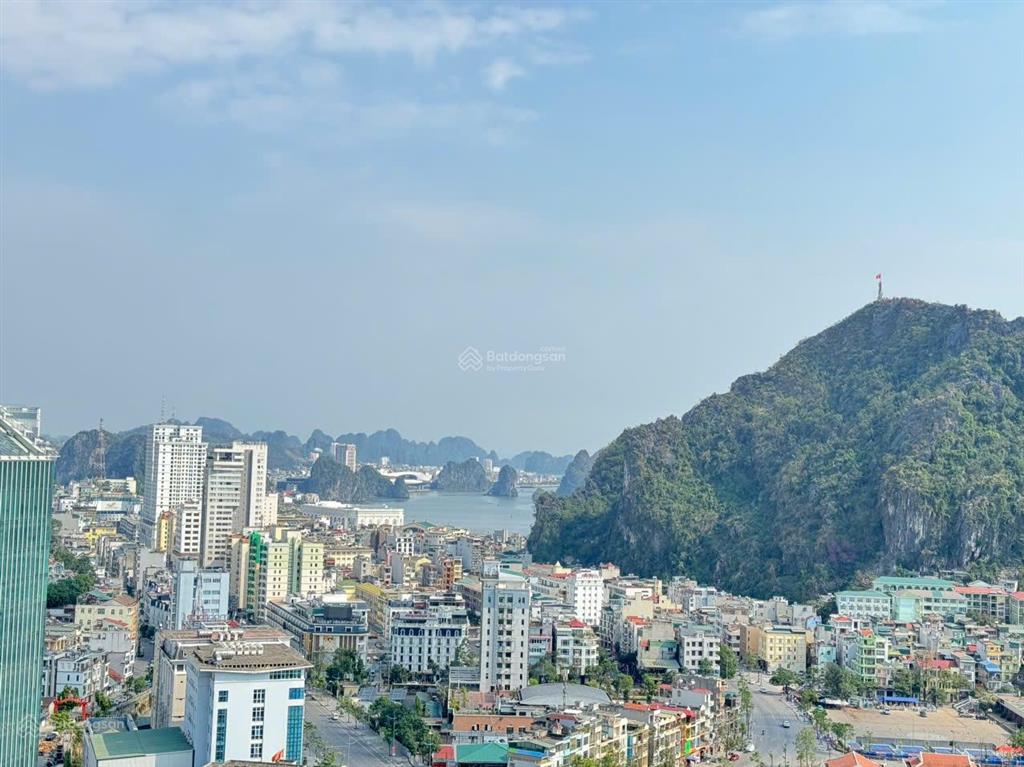 Cần bán studio full nội thất tầng cao view thoáng sapphire hạ long