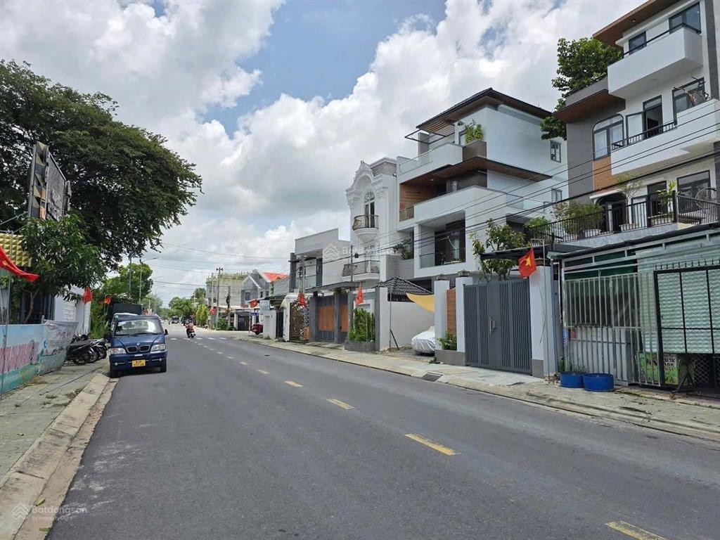 Ngợp bank giảm 1 tỷ bán gấp nhà c4 mặt tiền dx01 phú mỹ 5x25 kdbb vip giá 4tỷ450