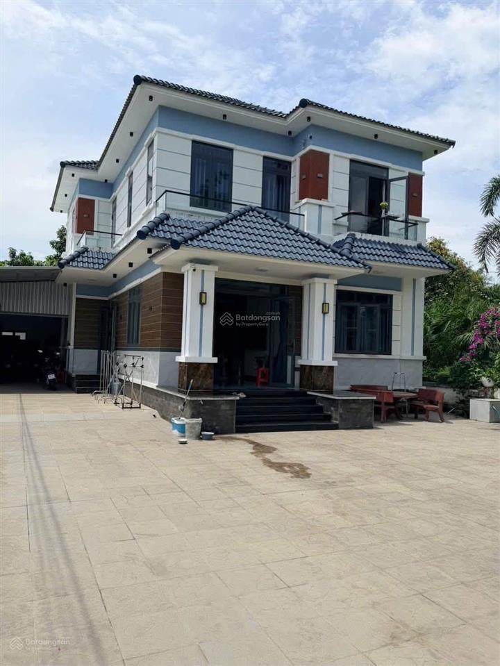 Bán biệt thự 13,5x33m tc 110m2 thủ dầu một gần kdl đại nam  phù hợp dưỡng già