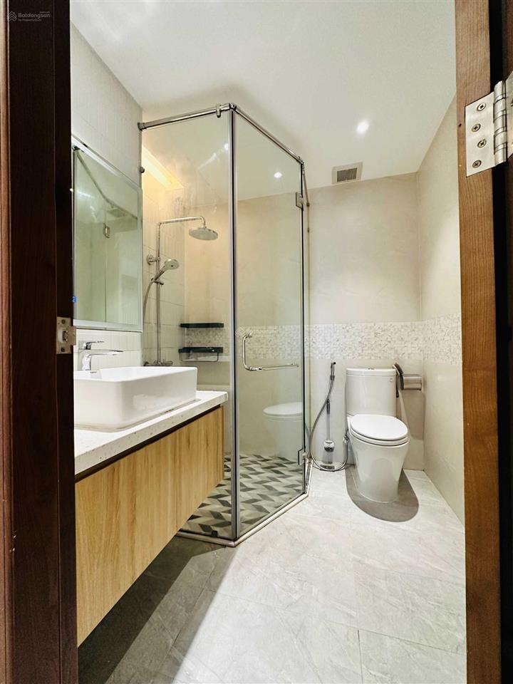 Ngộp! ra gấp chcc cao cấp sky center 139m2 3pn full nt giá siêu rẻ 10.500 tỷ, phổ quang  tân bình