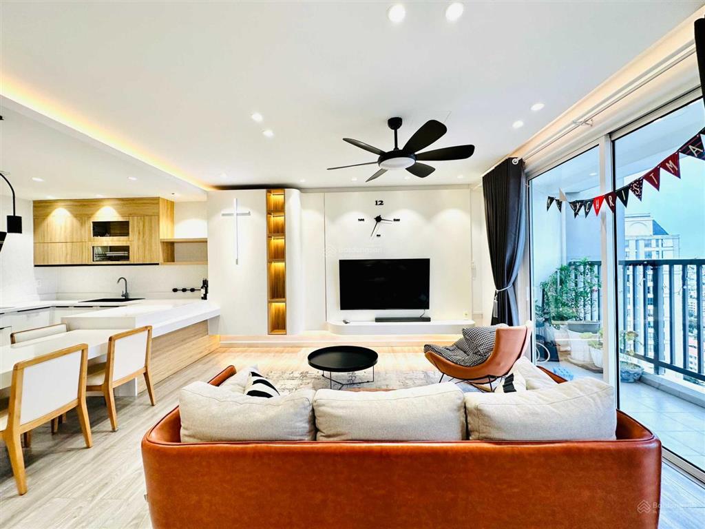 Ngộp! ra gấp chcc cao cấp sky center 139m2 3pn full nt giá siêu rẻ 10.500 tỷ, phổ quang  tân bình