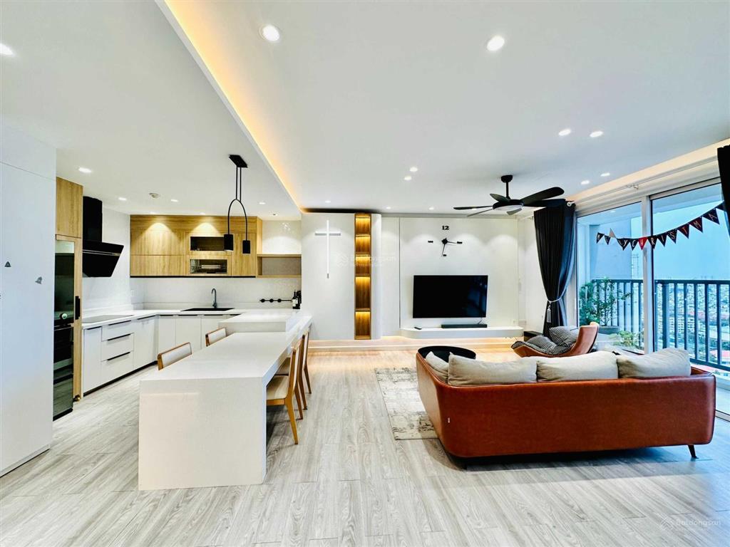 Ngộp! ra gấp chcc cao cấp sky center 139m2 3pn full nt giá siêu rẻ 10.500 tỷ, phổ quang  tân bình