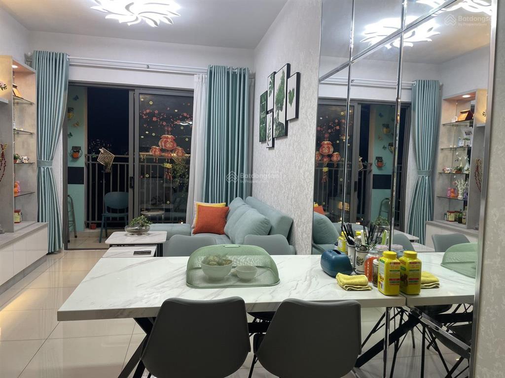 Bán nhanh căn hộ 2pn full nt 80m2 giá siêu rẻ 5 tỷ 600  phổ quang  sky center