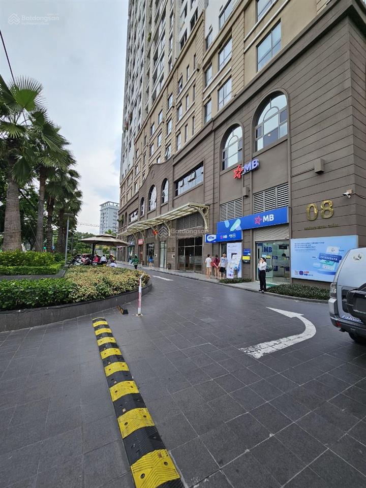 Bán gấp shophouse 52m2 giá rẻ 4,5 tỷ nhận nhà, garden gate  hoàng minh giám, ngay công viên gđ