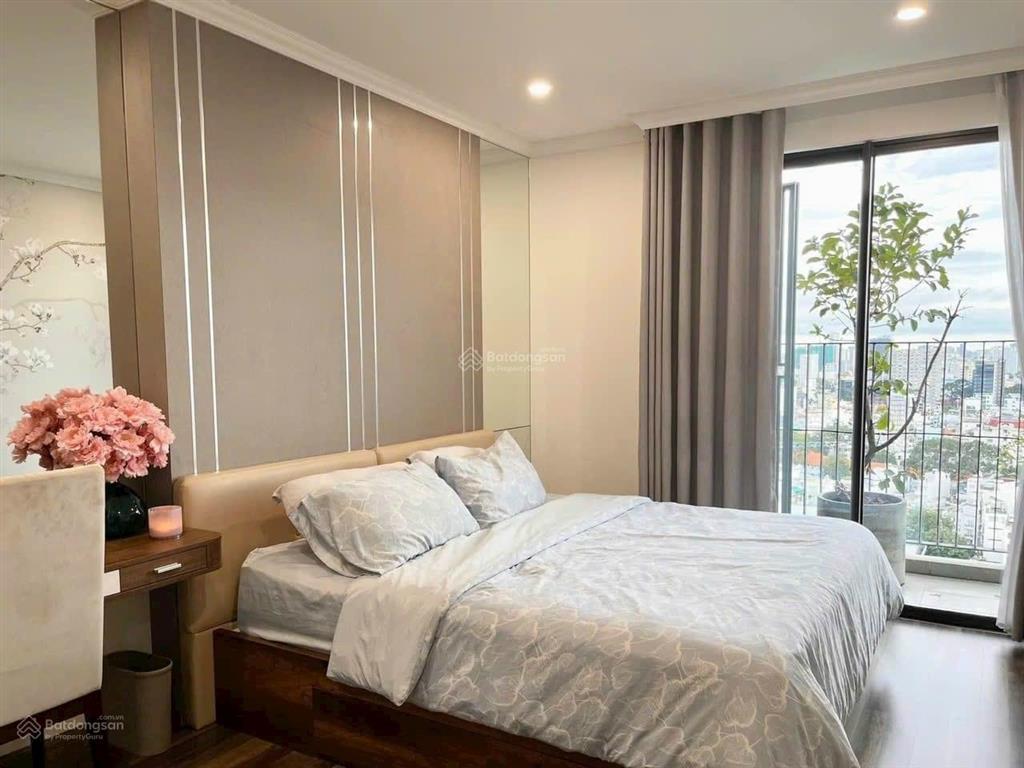 Cho thuê gấp chcc 74m2 2pn giá siêu rẻ 15tr/tháng gần sân bay ở sky center, phổ quang