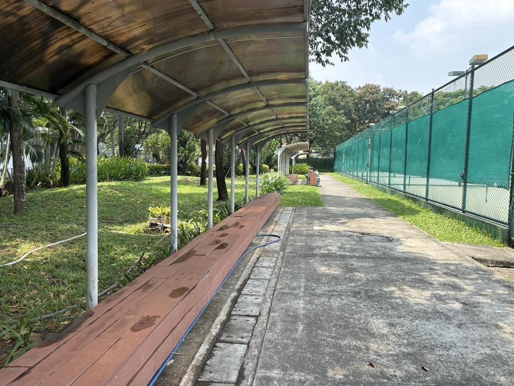 Cho thuê 1.000m2 mặt bằng sân vườn kinh doanh cafe trong clb thể thao celadon lớn nhất tân phú