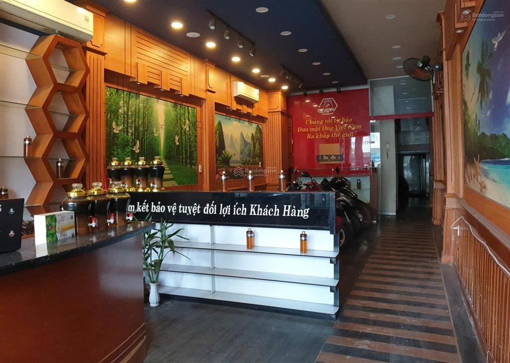 Văn phòng mặt tiền cộng hòa 80m2 + free 20m2 phòng họp  ngày vào cuối tháng 7