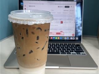 Cho thuê nhà nguyên căn hẻm xe hơi cách quận 7 chỉ 200m. nhà mới sơn sửa sạch đẹp, xe hơi đến cửa.
