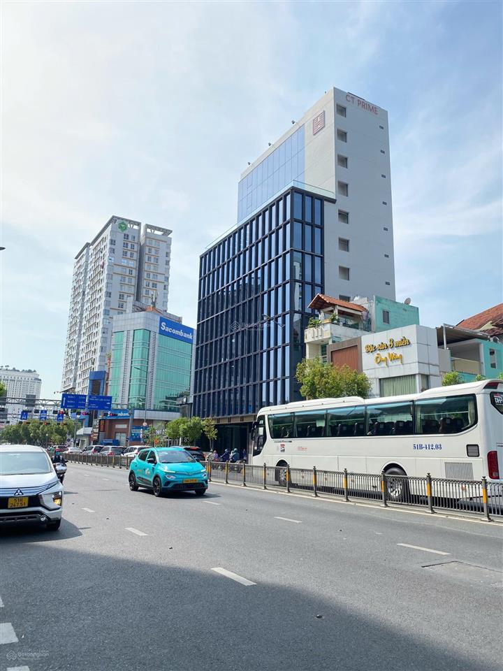 Toà nhà mặt tiền hơn 3.700m2  công năng 3 tầng hầm, trần cao 5m  số 83 nguyễn văn trỗi, phú nhuận