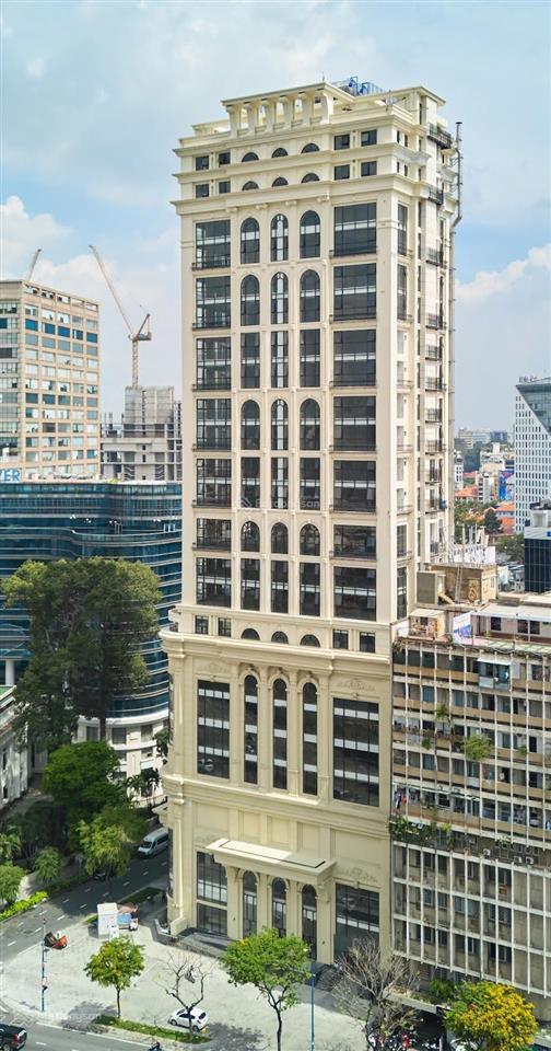 Building mặt tiền sử dụng hơn 3.300m2  4 thang máy  số 39 võ văn kiệt, quận 1