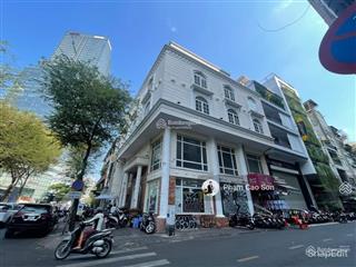 Góc 2 mặt tiền ngang 15m  sử dụng hơn 1.500m2  số 2 nguyễn trung trực, quận 1
