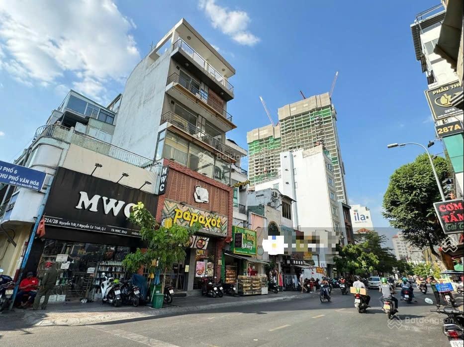 Toà nhà ngang 7m  sử dụng hơn 3350m2  cạnh nhà khách phương nam số 215bis nguyễn trãi, quận 1