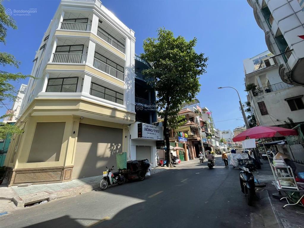 Hơn 600m2  nhà nguyên căn mặt tiền rộng thoáng 8m số 38 trần khắc chân, quận 1.!!!