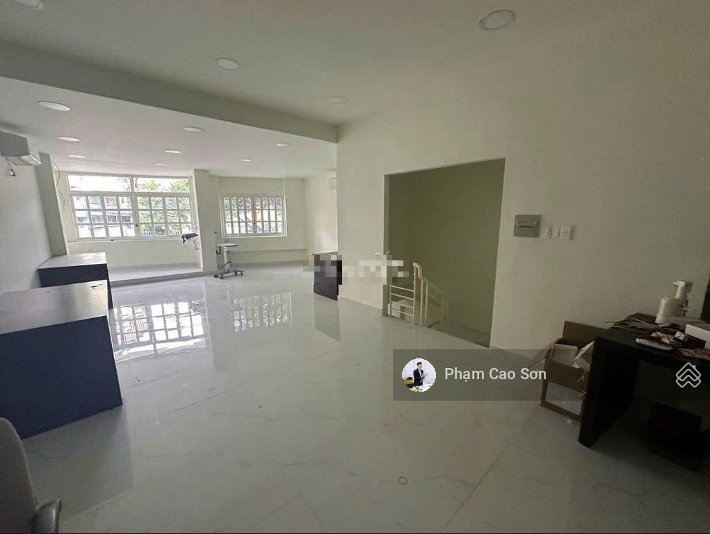 Ngang 8m, mặt tiền phường bến thành số 103a lê thị riêng, quận 1