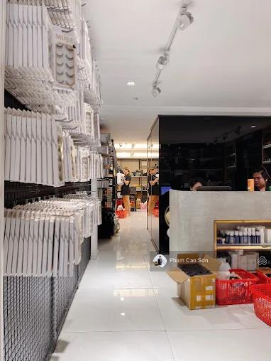 Hơn 600m2 sử dụng  mặt tiền 8m  độ nhận diện cao số 363 huỳnh văn bánh, phú nhuận!!!