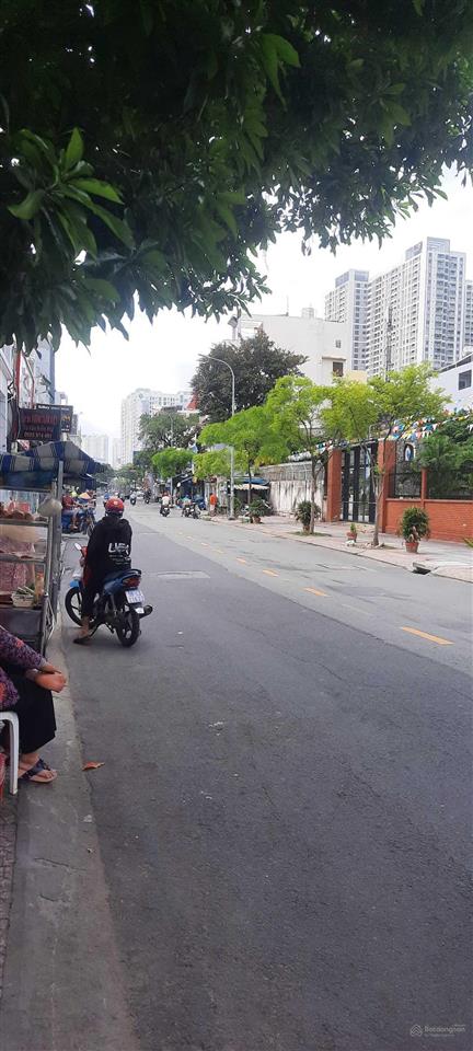 Góc 2 mặt tiền ngang 8m  sử dụng 230m2  số 49bis trần đình xu, quận 1