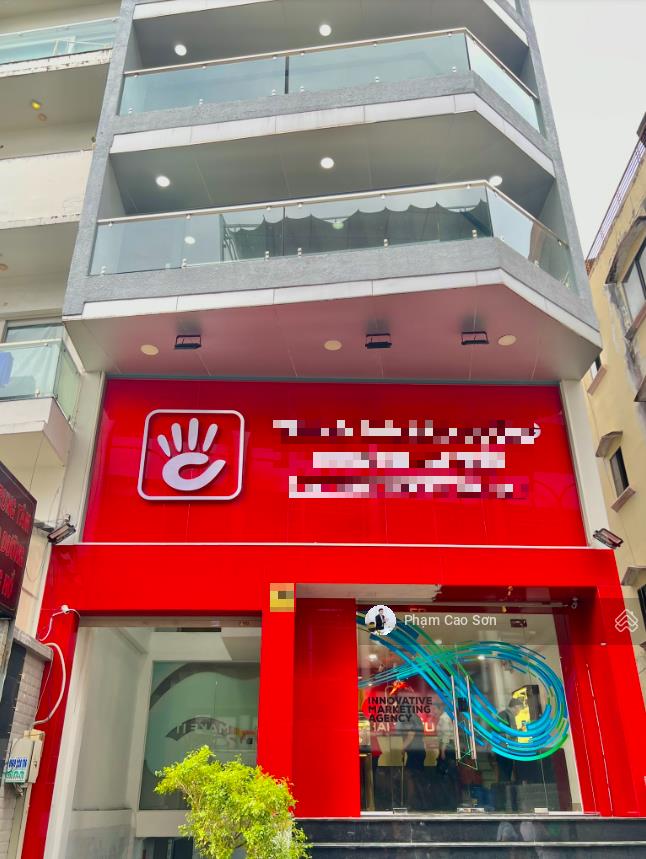 Mặt tiền ngang 7m, hơn 400m2  trống suốt có thang máy  số 114 đặng dung, quận 1..!!!