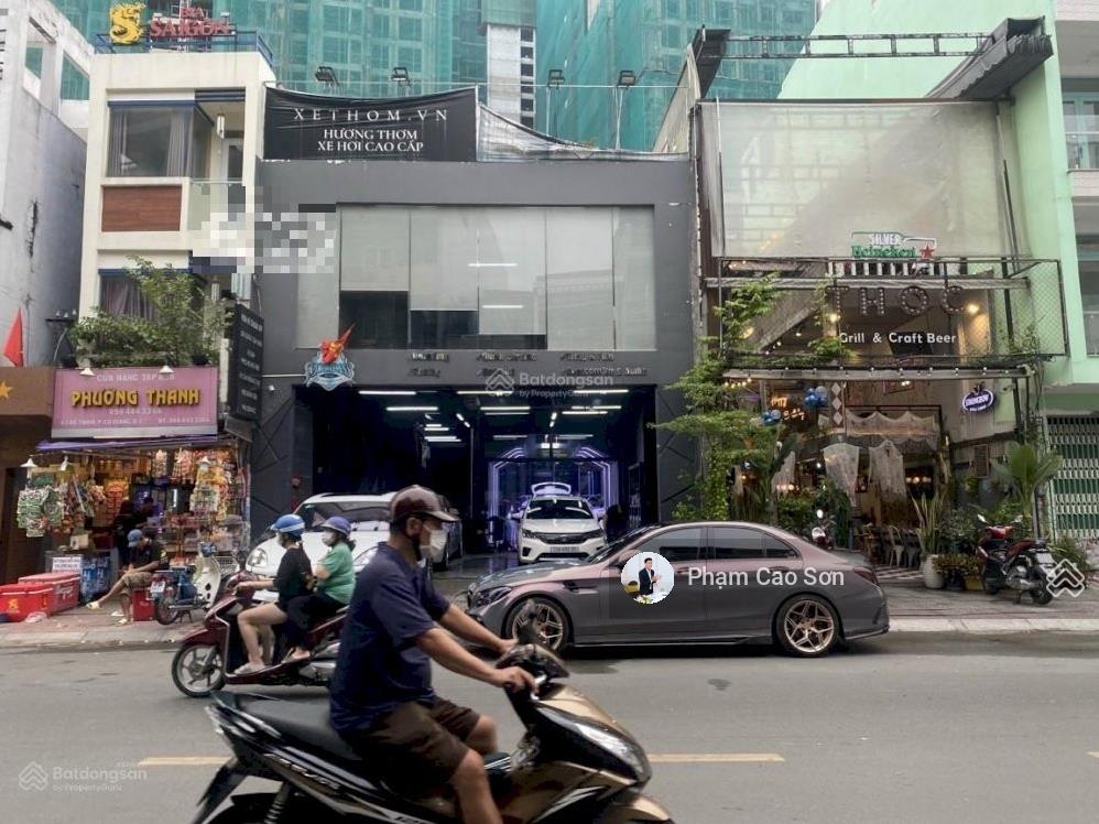 Ngang 9m, hơn 400m2 sử dụng, lề rộng  mặt tiền 86 đề thám, quận 1